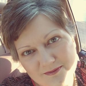 Meet your Posher, Candi